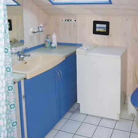 Three-bedroom Holiday In Tranekar