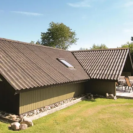 Three-bedroom Holiday In Tranekar Vakantiehuis *